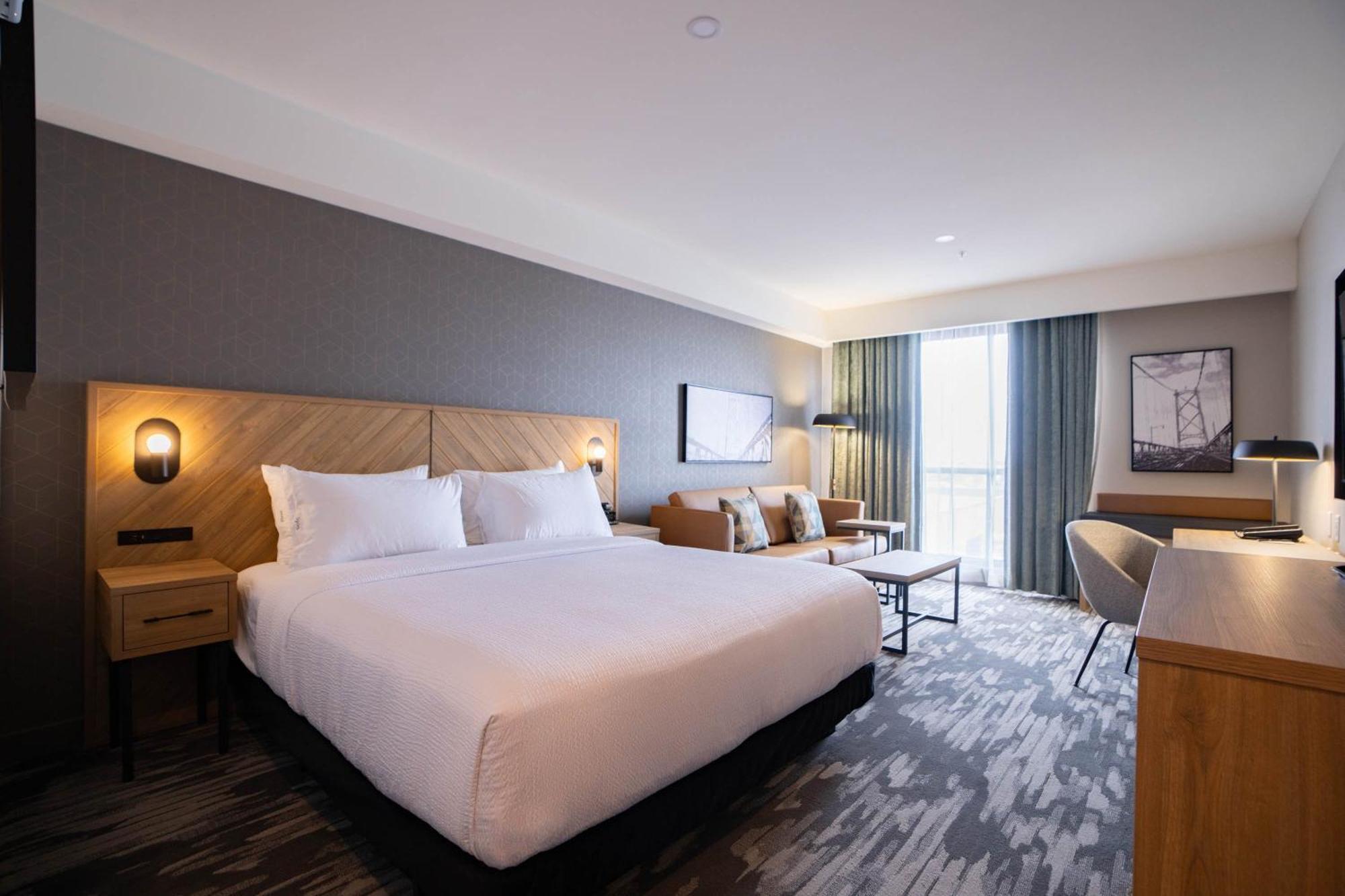 Sandman Signature Dartmouth Hotel & Suites Buitenkant foto