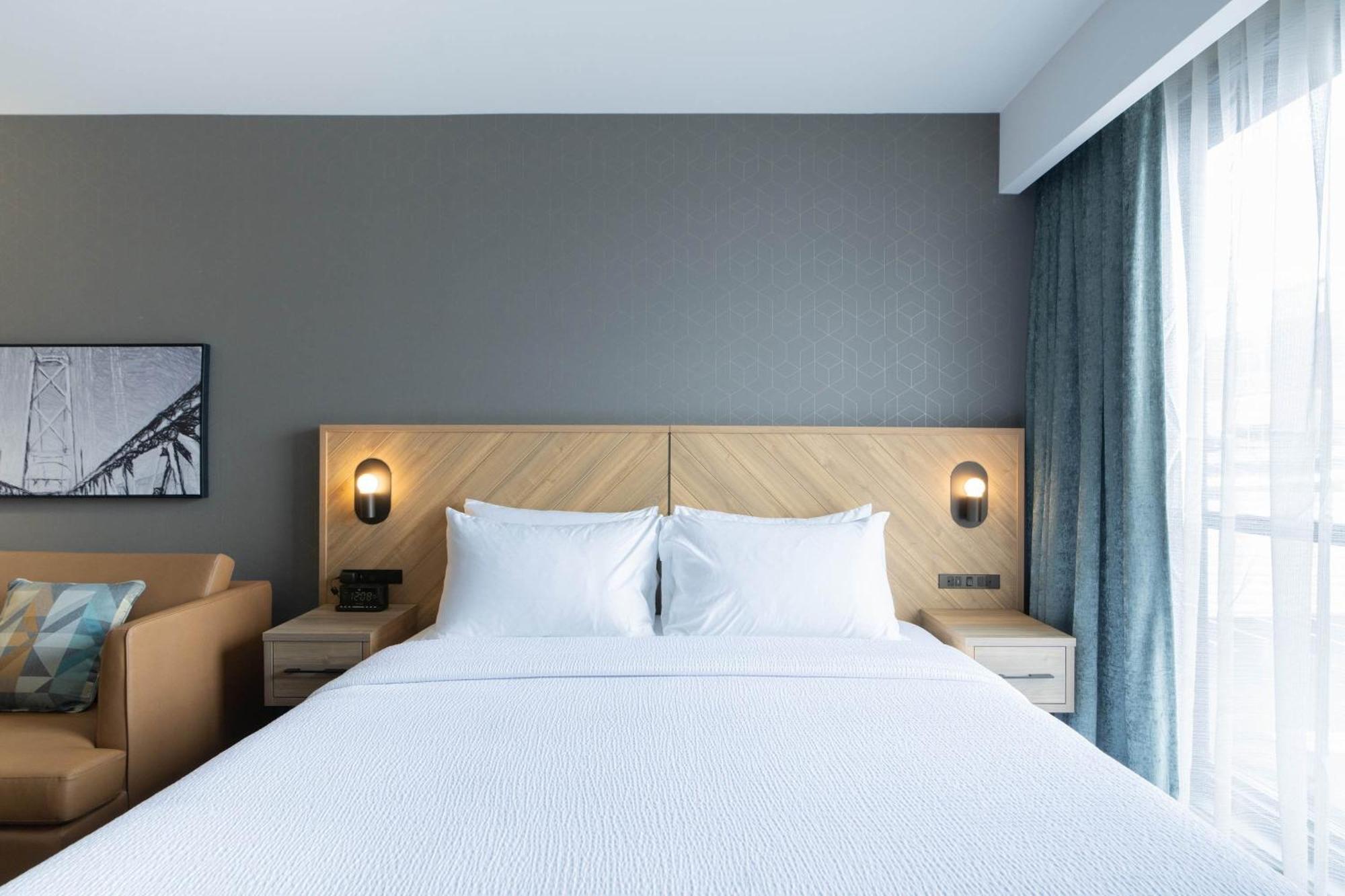 Sandman Signature Dartmouth Hotel & Suites Buitenkant foto